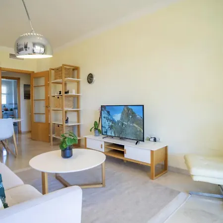 Cyv - Nice Apartment W A Pool, Close To The Beach Benalmádena Exterior photo