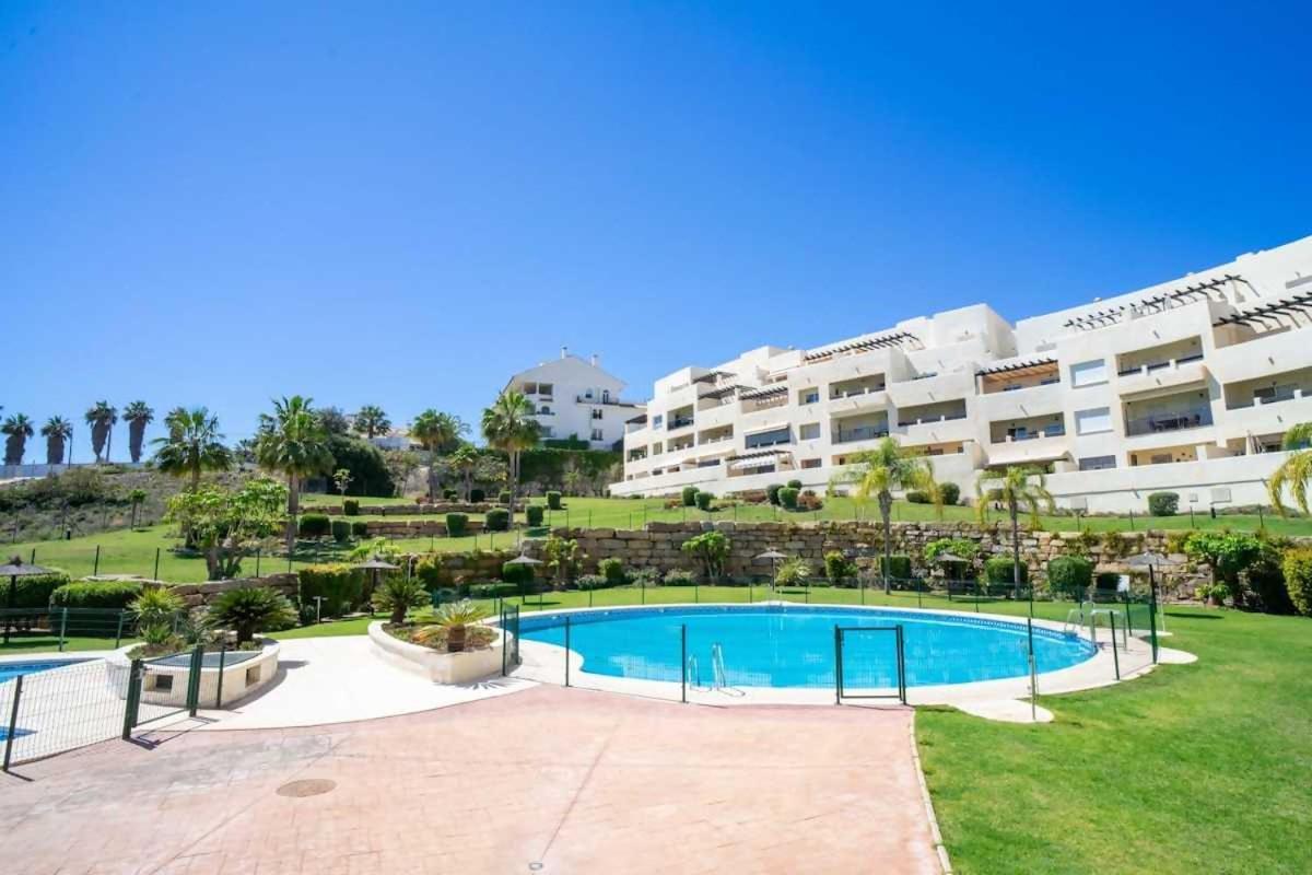 Apartment Cyv - W A Pool, Close To The Benalmádena